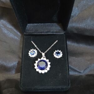 Elegant Blue and Silver Jewelry Set